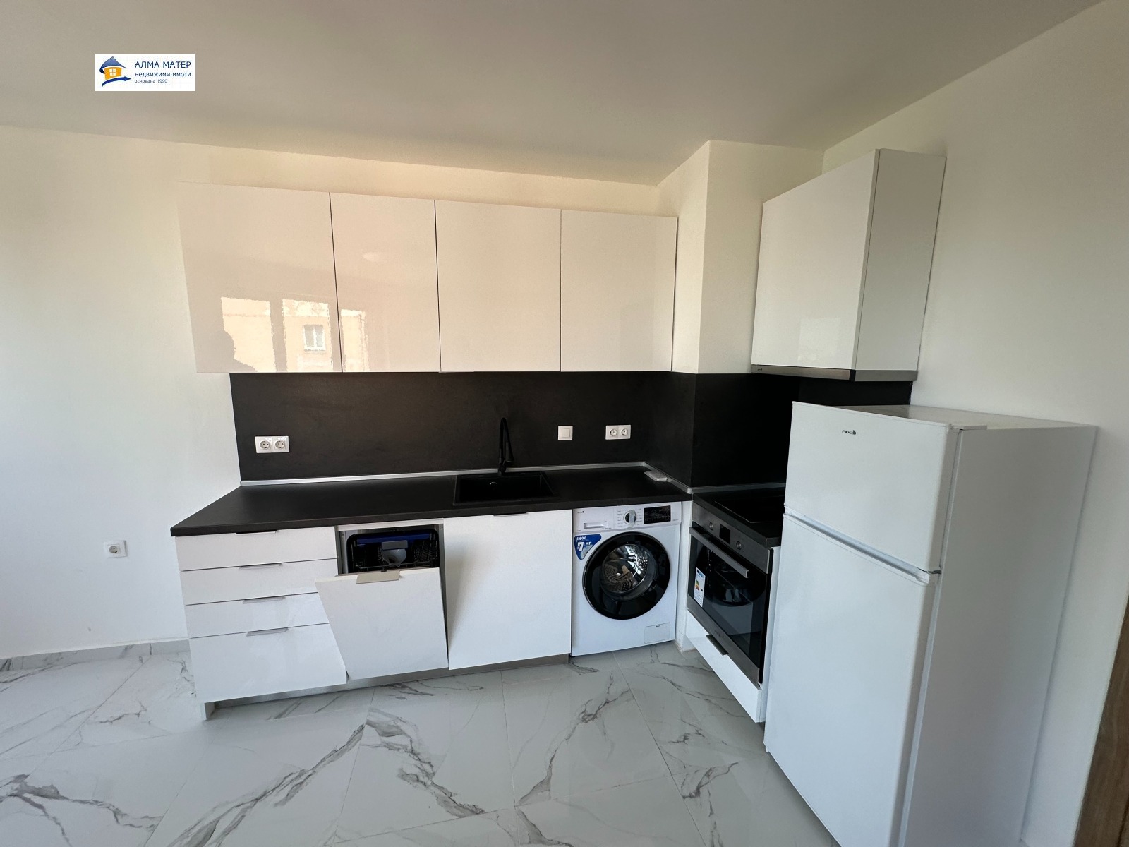 Apartment in Druzhba 1, Sofia - Image 20