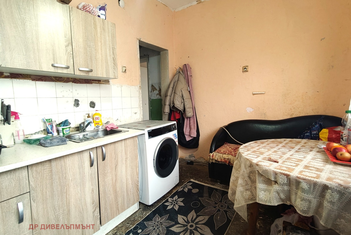 Apartment in Botunets, Sofia - Image 12