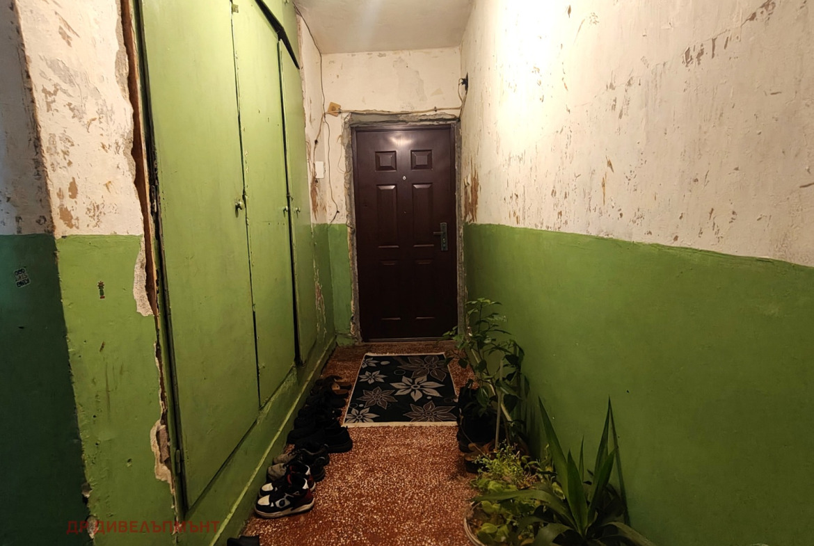 Apartment in Botunets, Sofia - Image 14