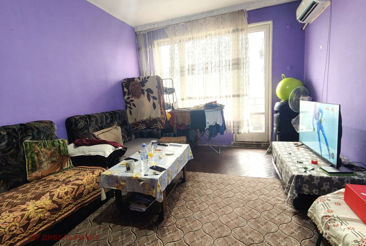 Apartment in Botunets, Sofia - Image 2