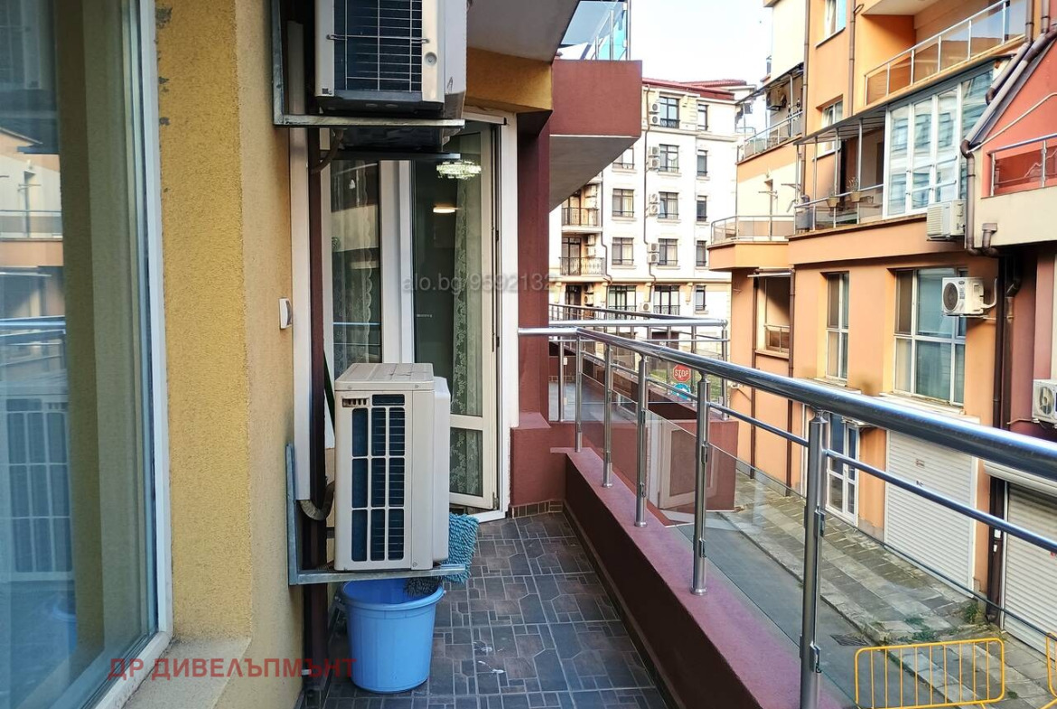 Apartment in Ul. Bulgaria, Pomorie - Image 8