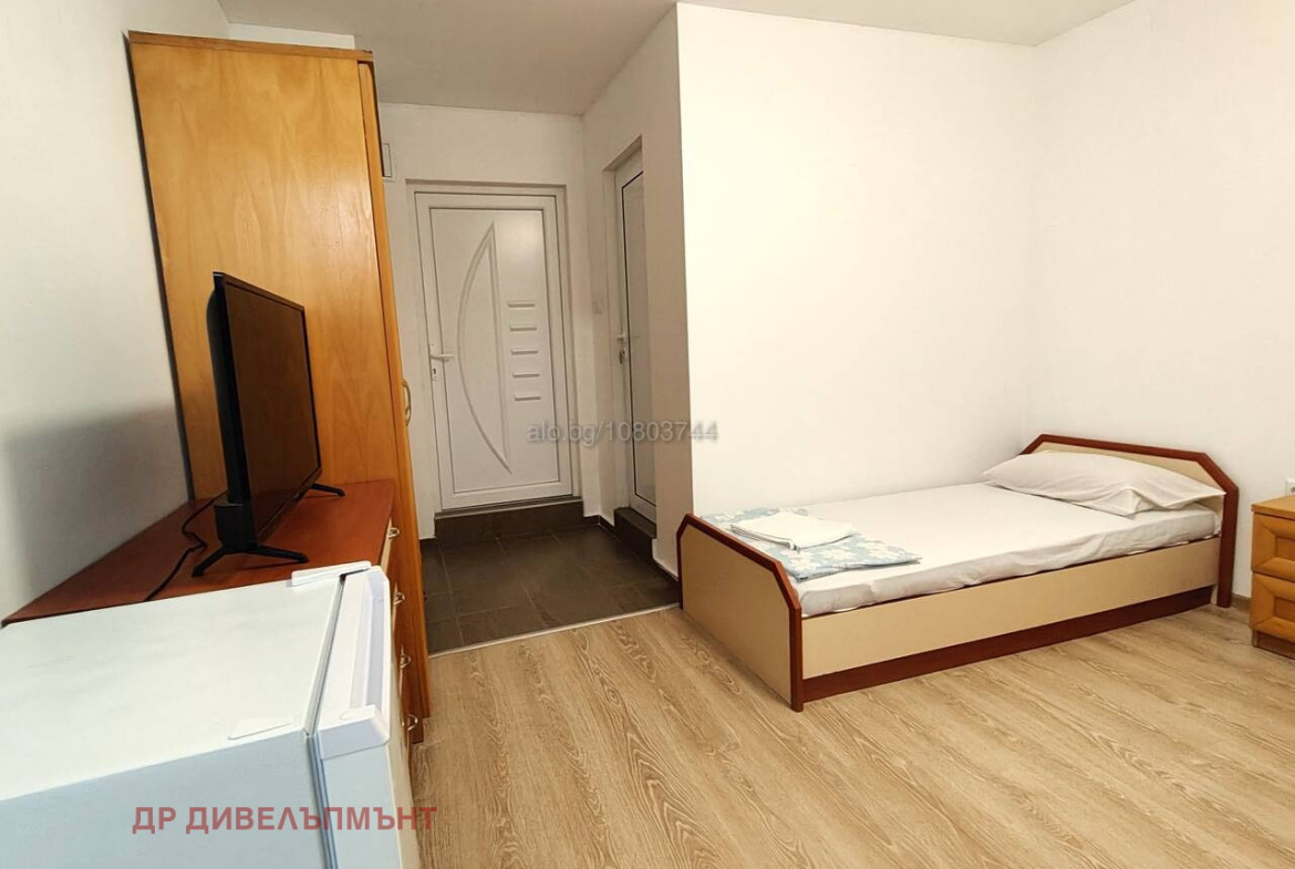 Apartment in Mladost 44, Nessebar - Image 4