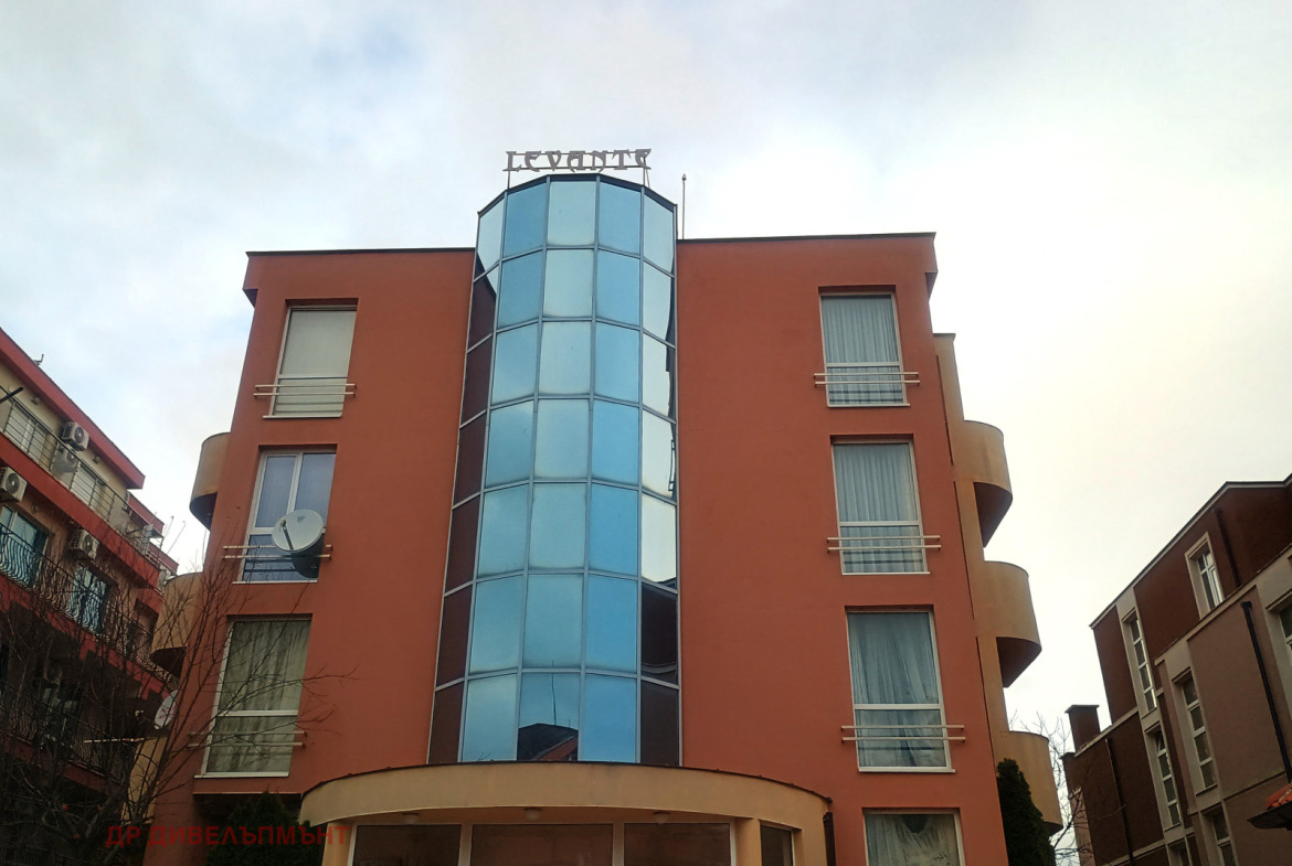 Apartment in Kompleks Levante, Nessebar - Image 13