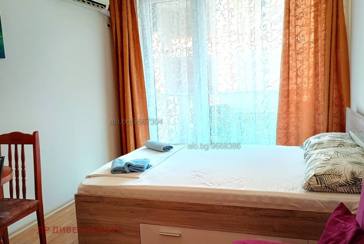 Apartment in Kompleks Meliya, Nessebar - Image 3