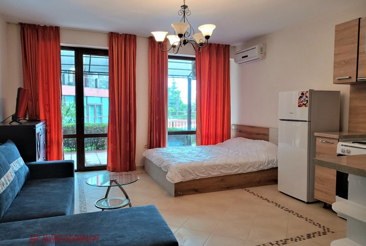 Apartment in Kompleks Shato A06, Nessebar - Image 2