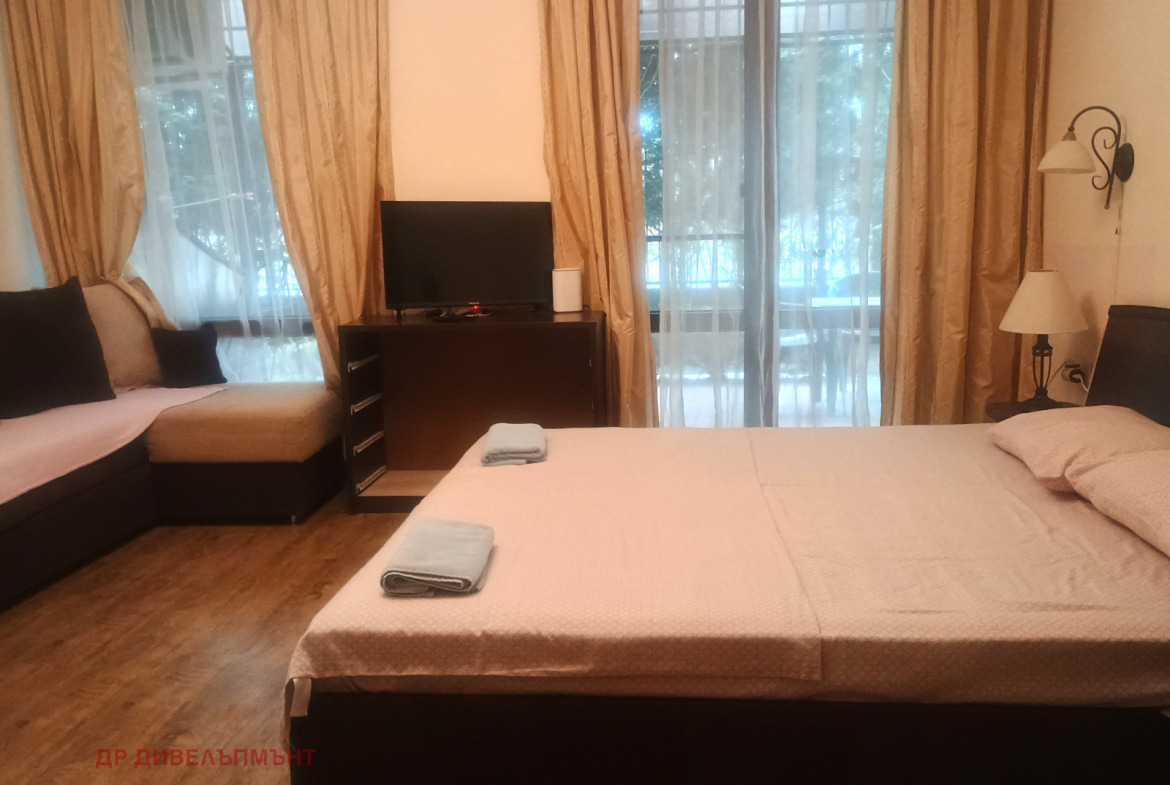 Apartment in Shato Del Marina A05, Nessebar - Image 2