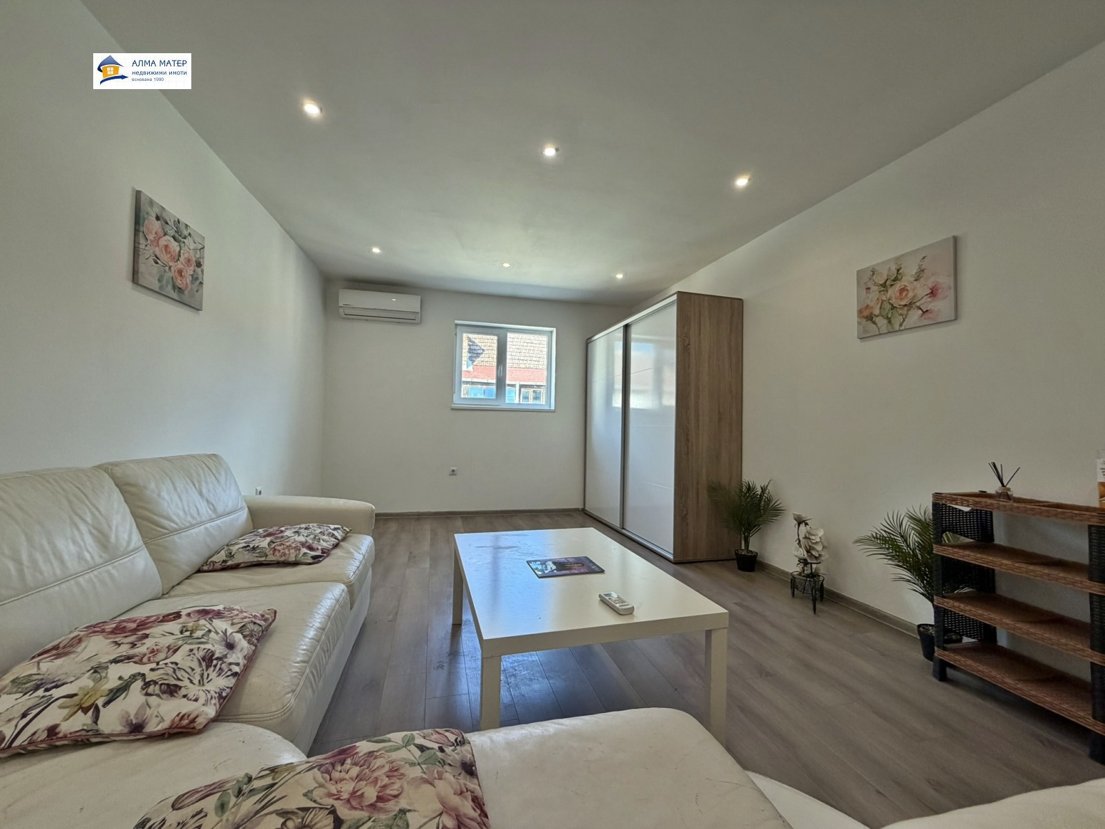 Apartment in Center, Sofia - Image 25