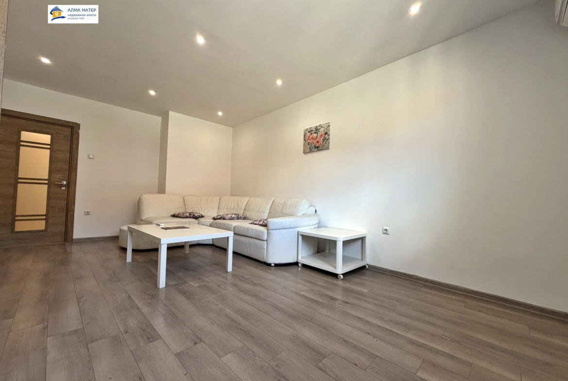 Apartment in Center, Sofia - Image 9