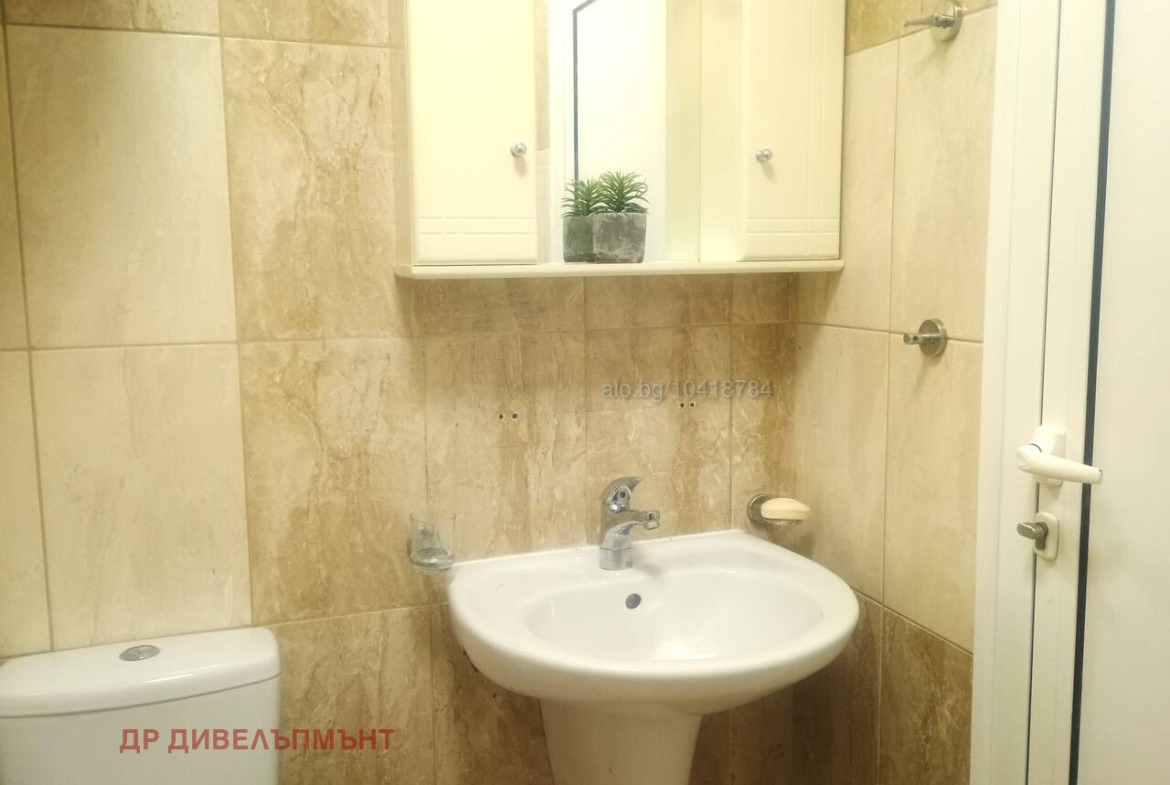Apartment in Sarafovo, Burgas - Image 9