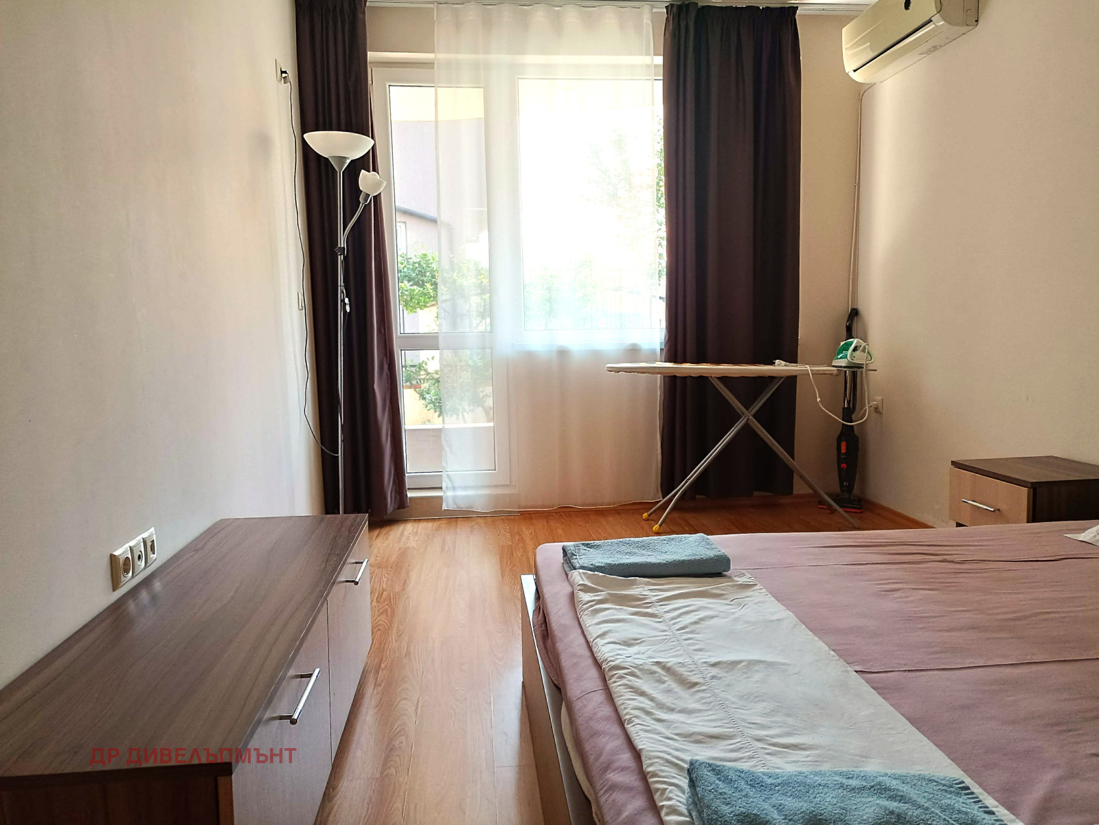 Тристаен апартамент 95 кв.м. под наем в Несебър | Паркомясто и Веранда