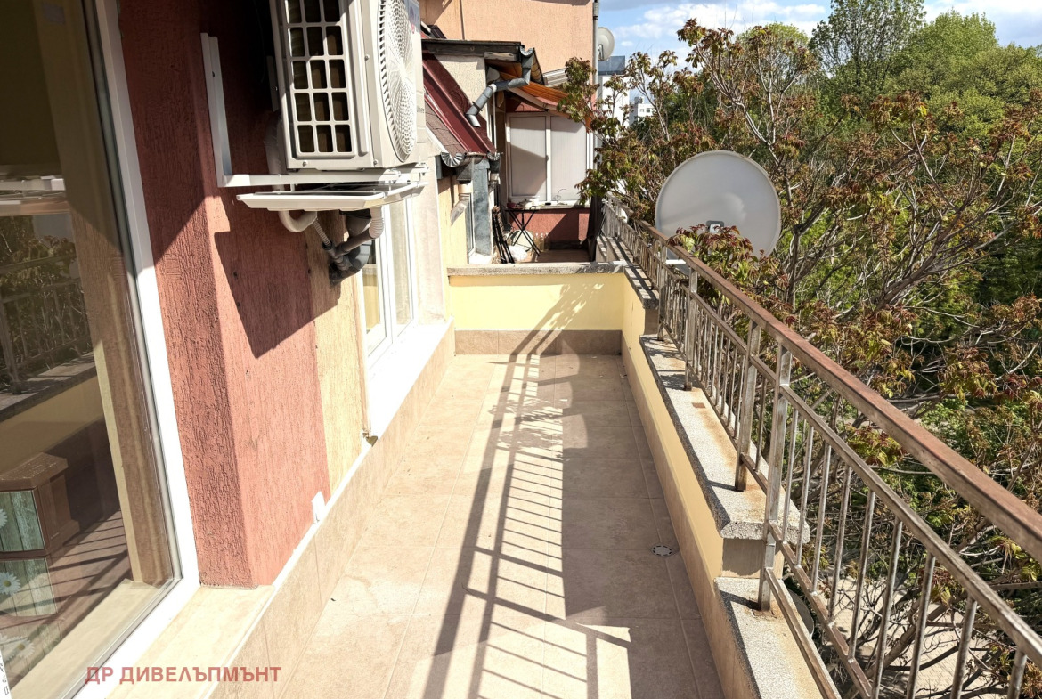 Apartment in Hadzhi Dimitar, Sofia - Image 8