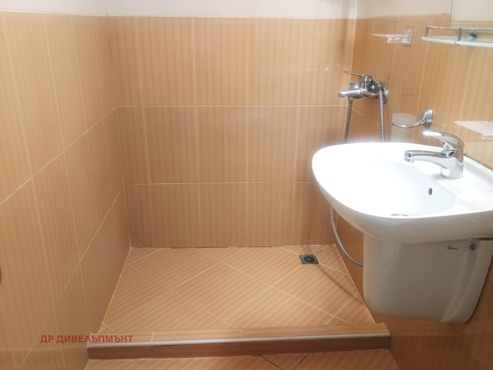 Apartment in Cherno More 3, Nessebar - Image 24
