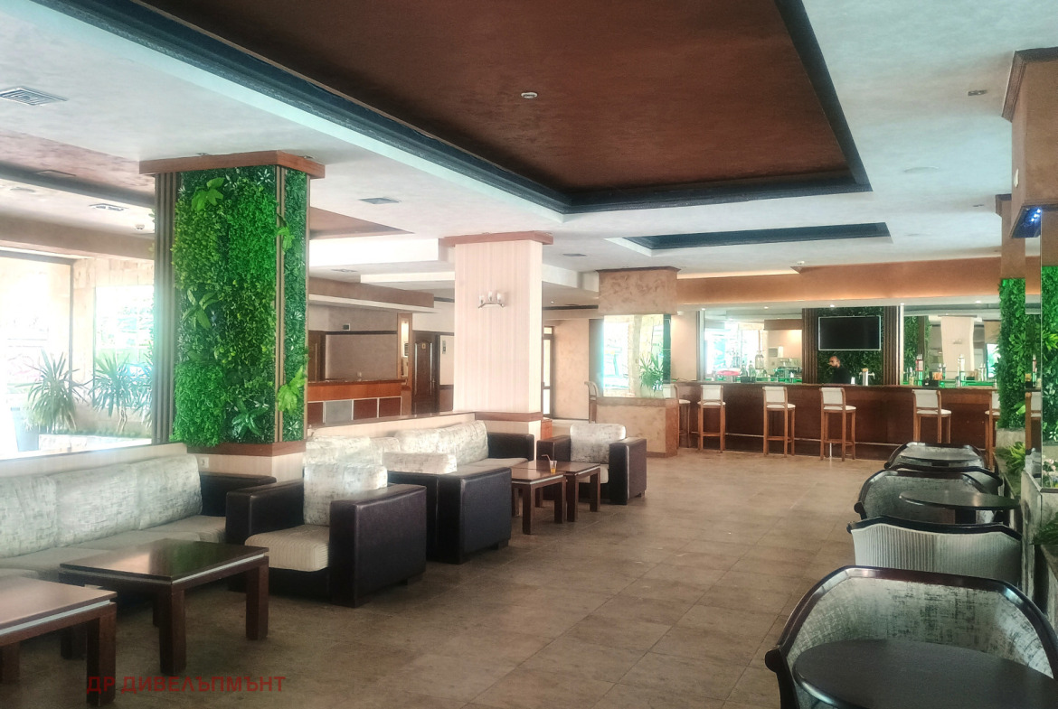 Apartment in Stadiona Kompleks Grenada, Nessebar - Image 15