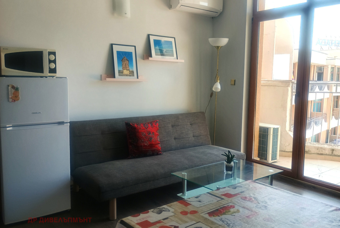 Apartment in Stadiona Kompleks Grenada, Nessebar - Image 4