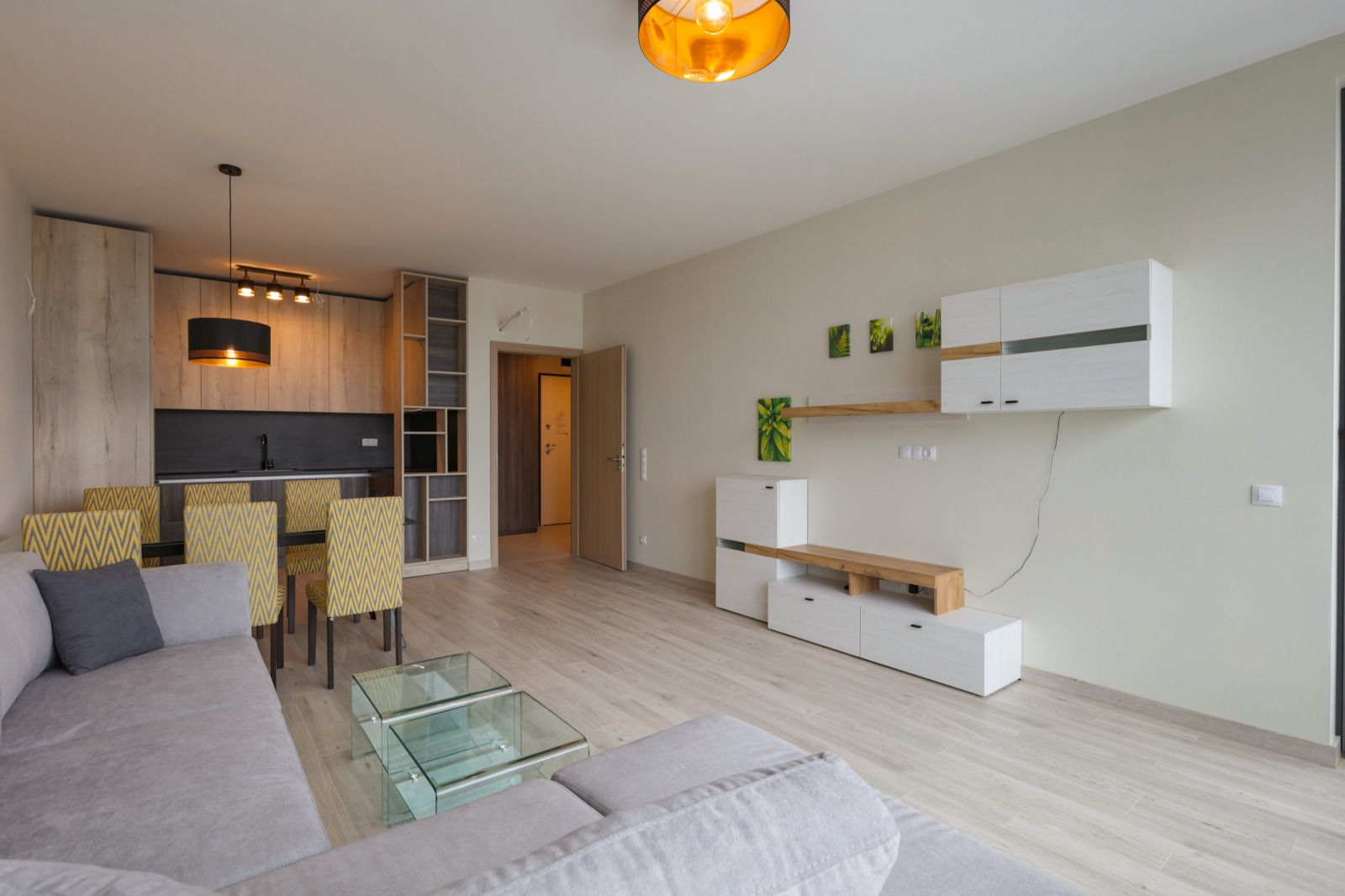 Two-Bedroom in Iztok, Sofia - Image 22