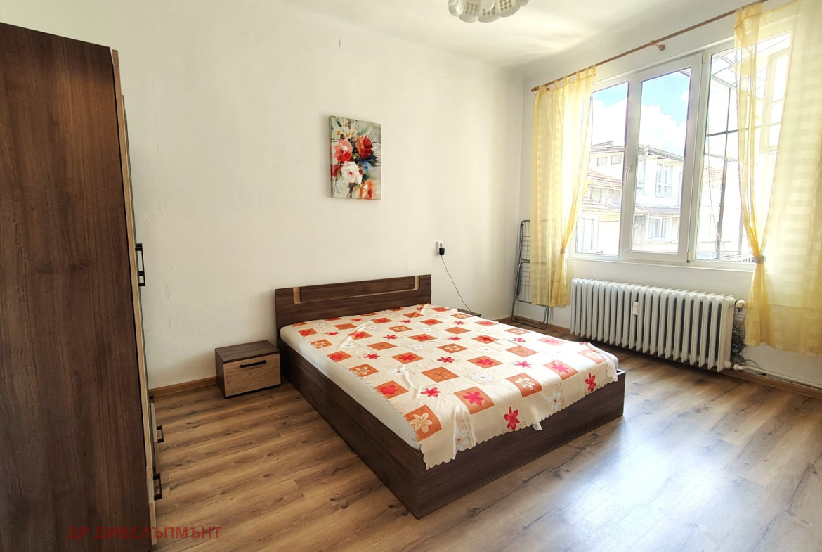 Apartment in Tsentar Ul Lyuben Karavelov, Sofia - Image 10