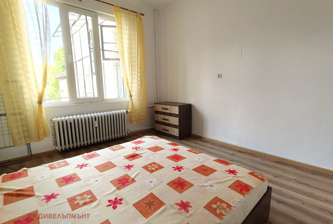 Apartment in Tsentar Ul Lyuben Karavelov, Sofia - Image 11