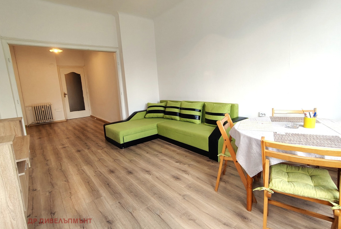 Apartment in Tsentar Ul Lyuben Karavelov, Sofia - Image 2