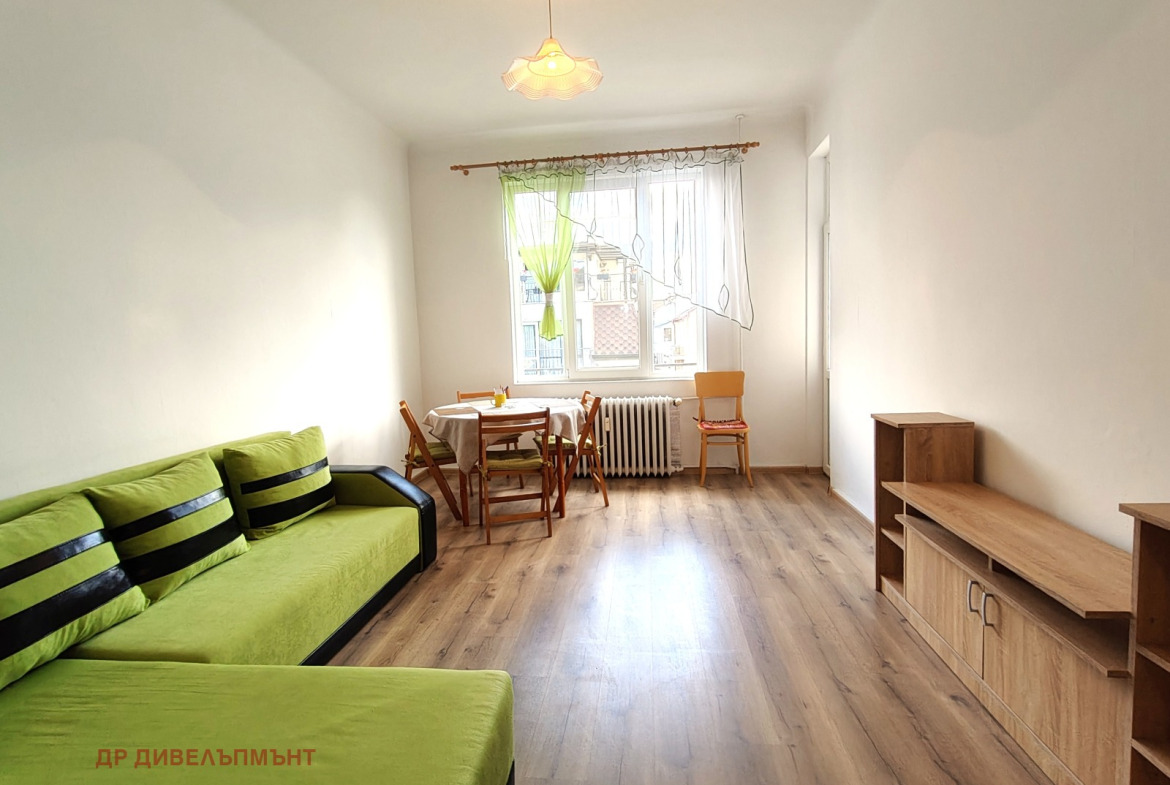 Apartment in Tsentar Ul Lyuben Karavelov, Sofia - Image 3
