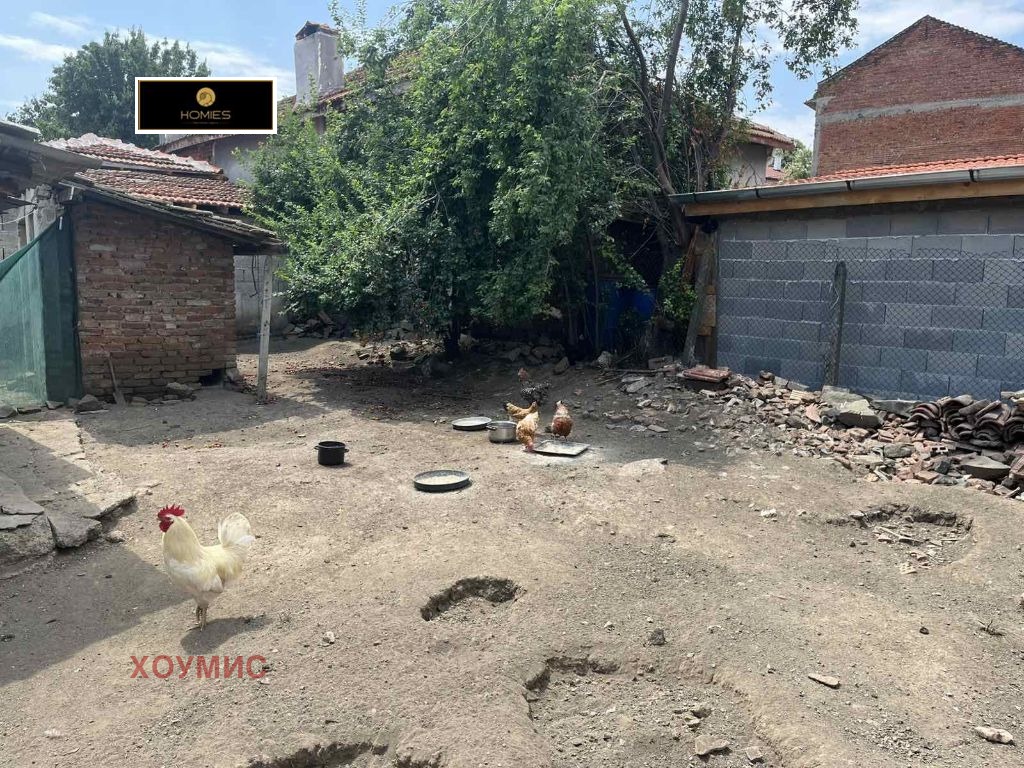 Къща 126 кв.м за продажба в Карнобат | Просторен двор