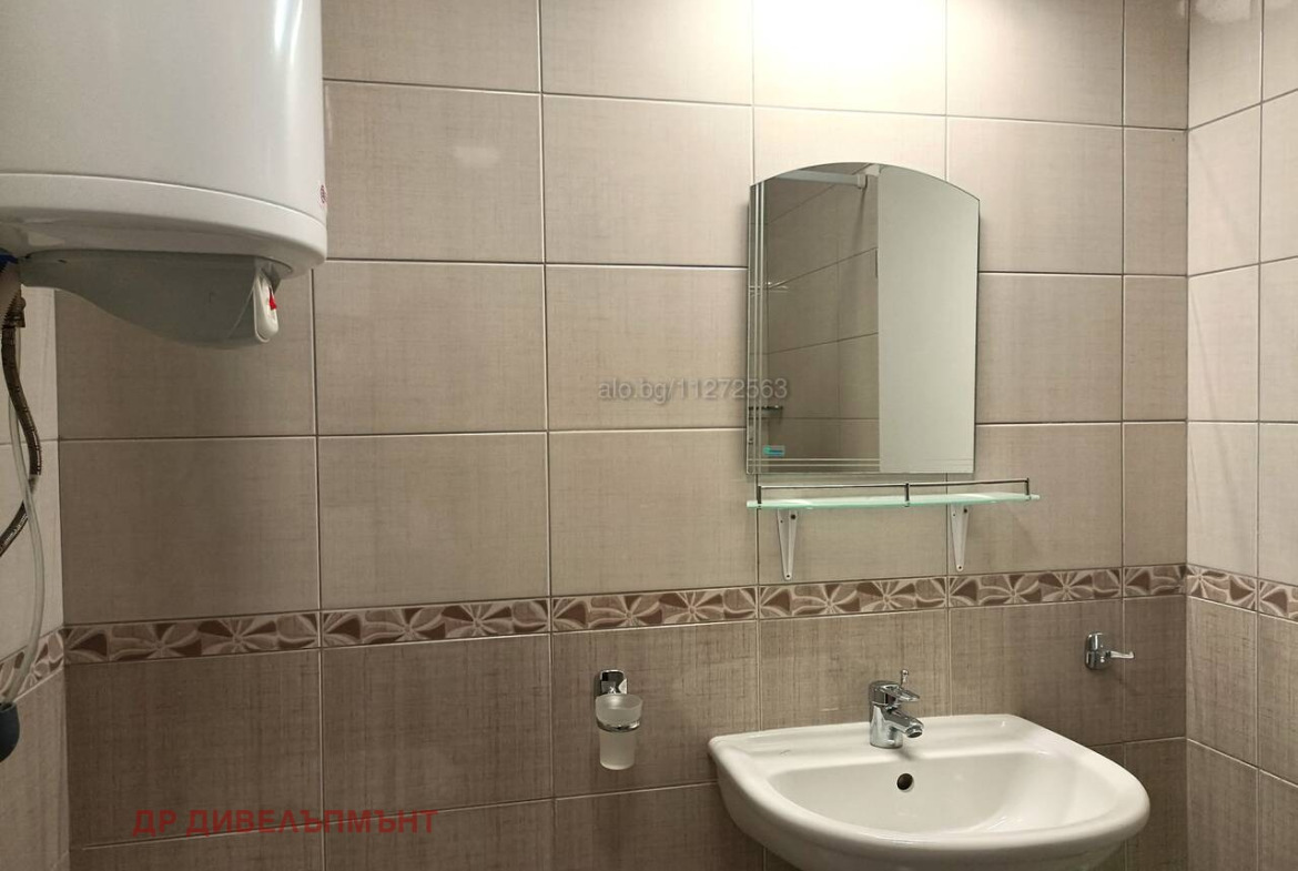 tristaen-apartament-100-kvm-prodava-nesebar-parva-liniya-more-10 Тристаен апартамент 100 кв.м. продава Несебър | Първа линия, гледка море