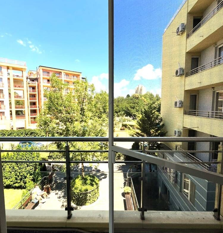 tristaen-apartament-100-kvm-prodava-nesebar-parva-liniya-more-12 Тристаен апартамент 100 кв.м. продава Несебър | Първа линия, гледка море
