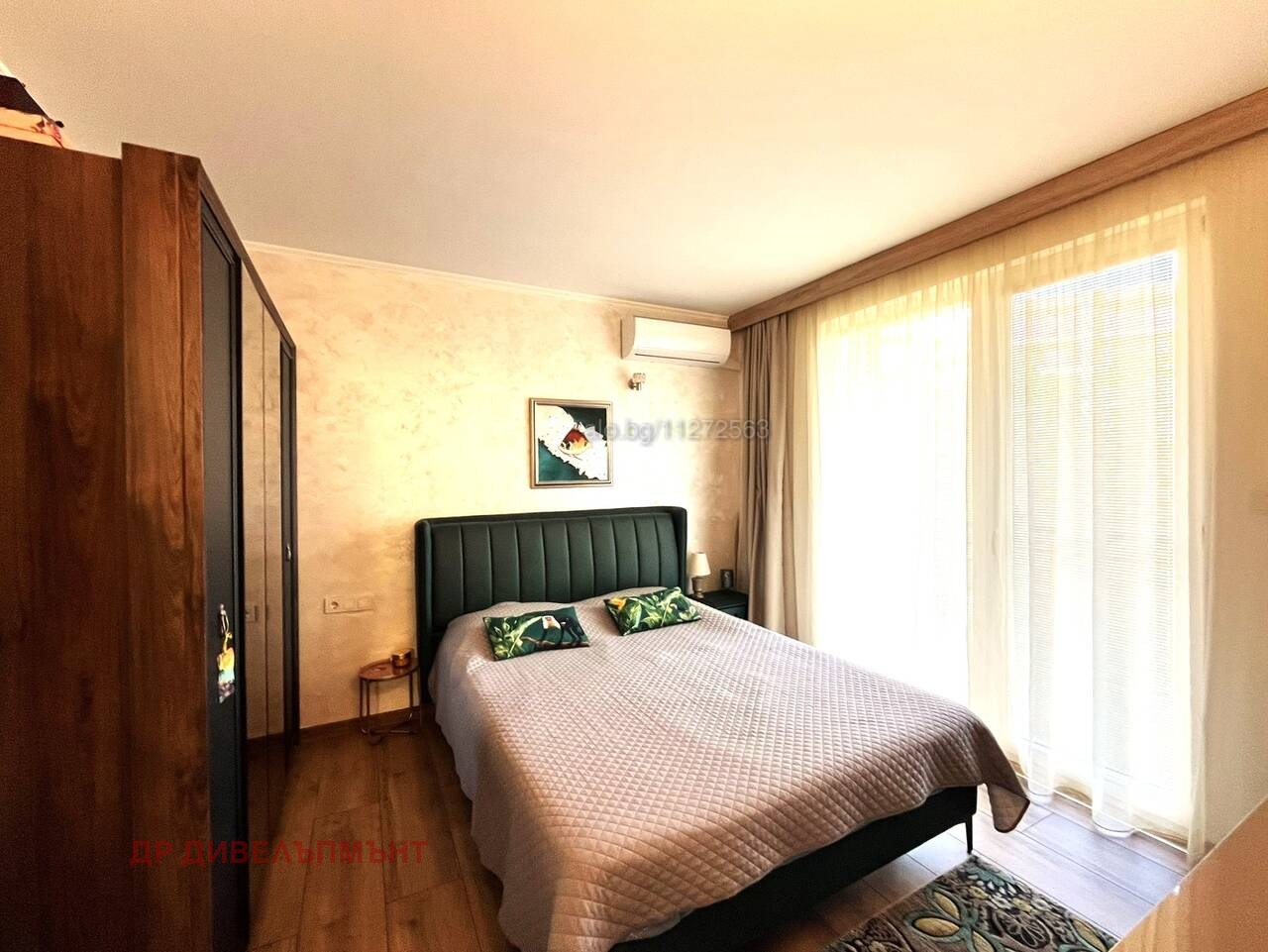 tristaen-apartament-100-kvm-prodava-nesebar-parva-liniya-more-8 Тристаен апартамент 100 кв.м. продава Несебър | Първа линия, гледка море