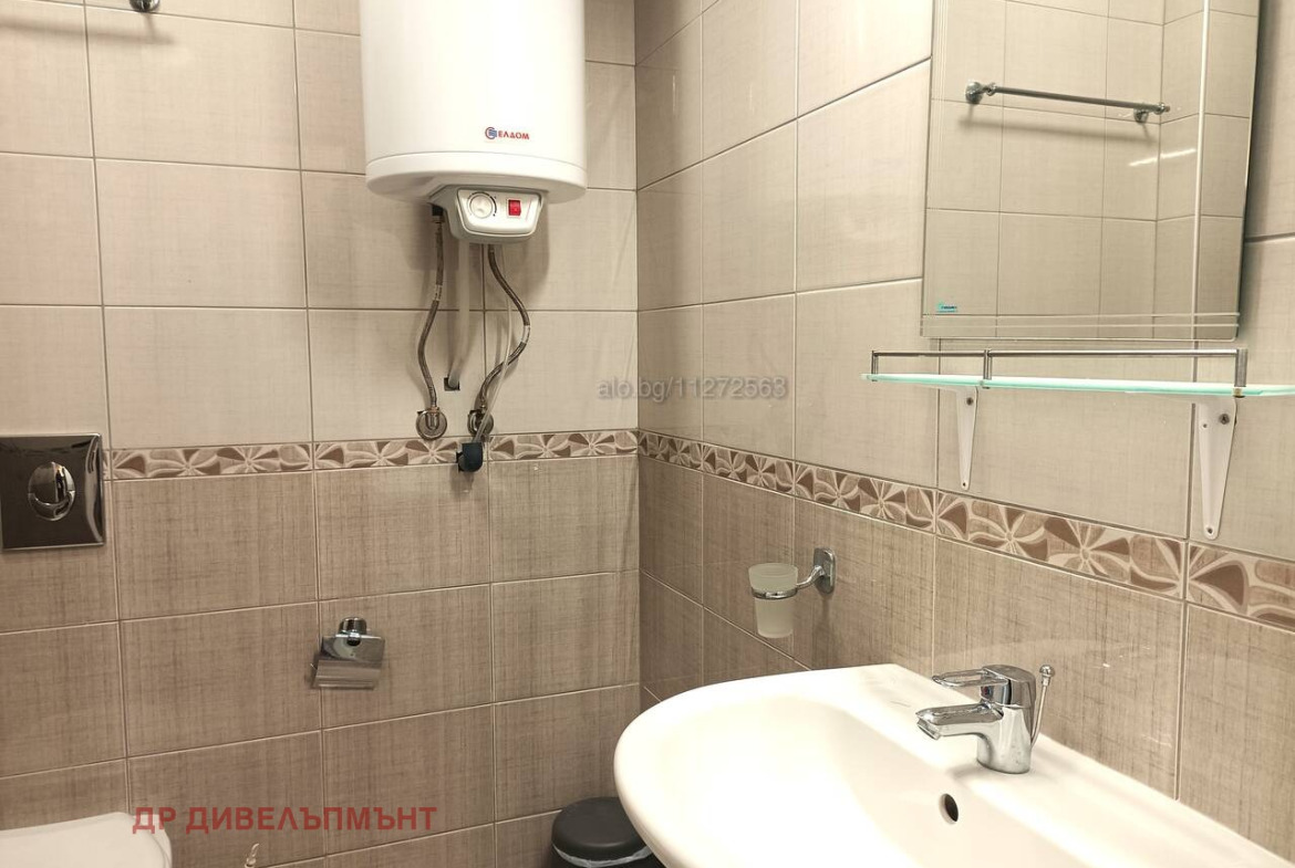 tristaen-apartament-100-kvm-prodava-nesebar-parva-liniya-more-9 Тристаен апартамент 100 кв.м. продава Несебър | Първа линия, гледка море