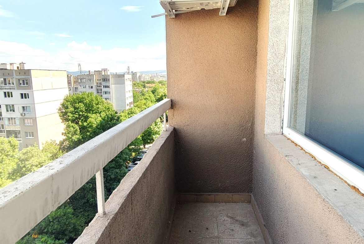Тристаен апартамент 75 кв.м. под наем в Гевгелийски | Две тераси
