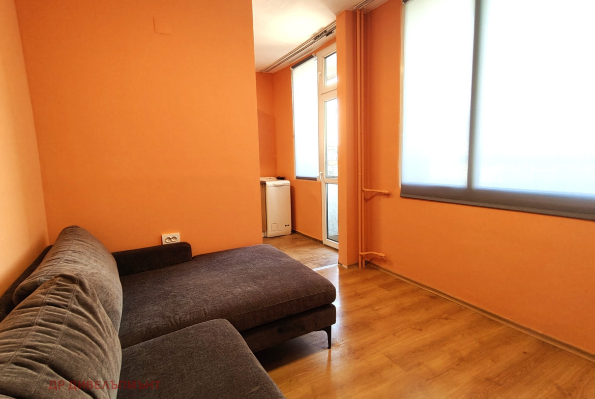 Apartment in Sveta Troitsa, Sofia - Image 4