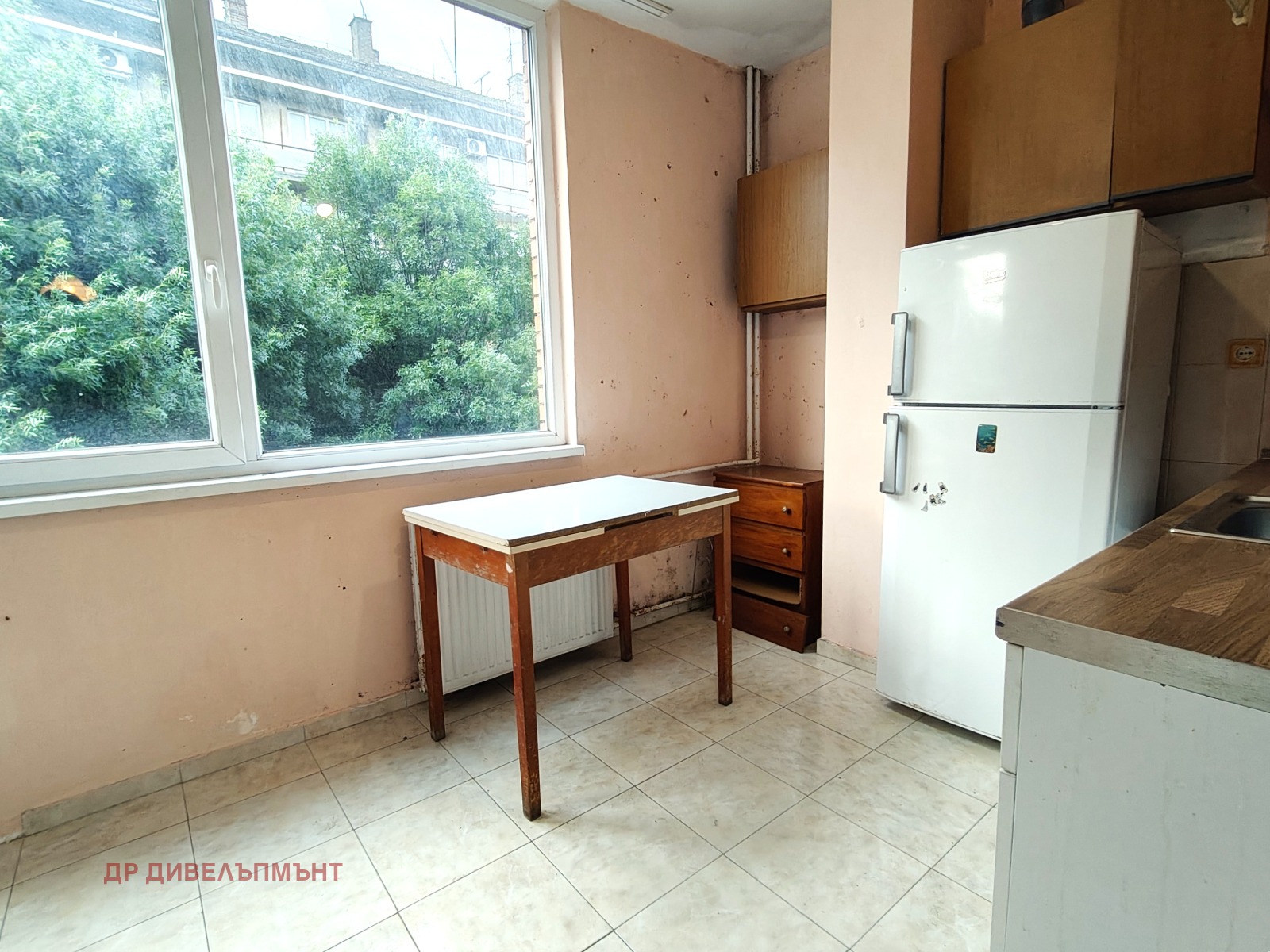 Тристаен апартамент 90 кв.м. под Наем в Център | Три Тераси