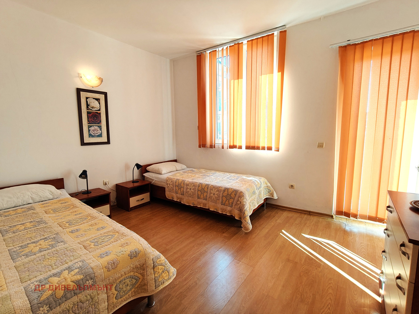 tristaen-apartament-95-kvm-pod-naem-kompleks-sani-holidey-nesebar-basein-parking-11 Тристаен апартамент 95 кв.м. под наем в Комплекс Съни Холидей | Басейн и Паркинг