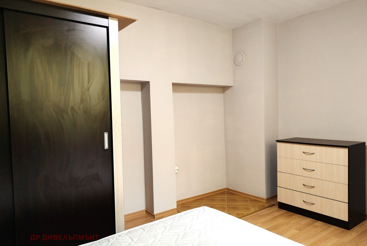 Apartment in Levski, Sofia - Image 12