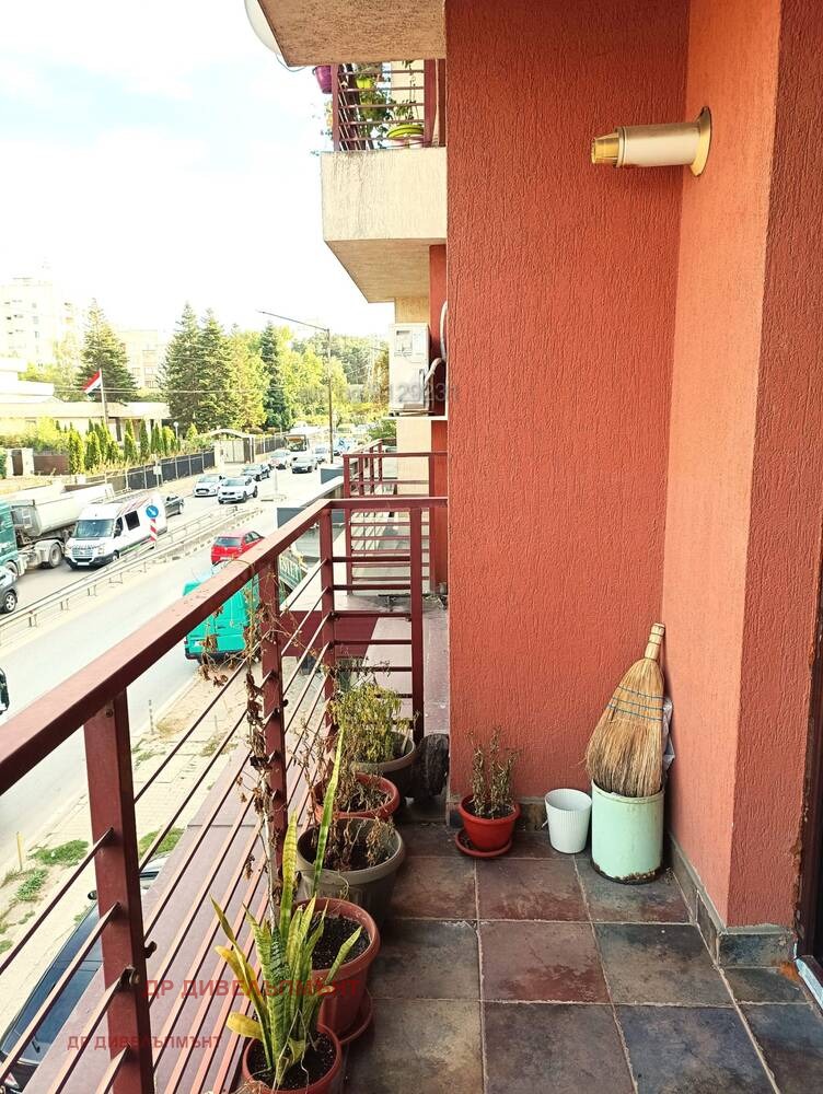 dvustaen-apartament-62-kvm-pod-naem-vitosha-bul-simeonovsko-shose-12 Двустаен апартамент 62 кв.м. под Наем във Витоша | Напълно Обзаведен