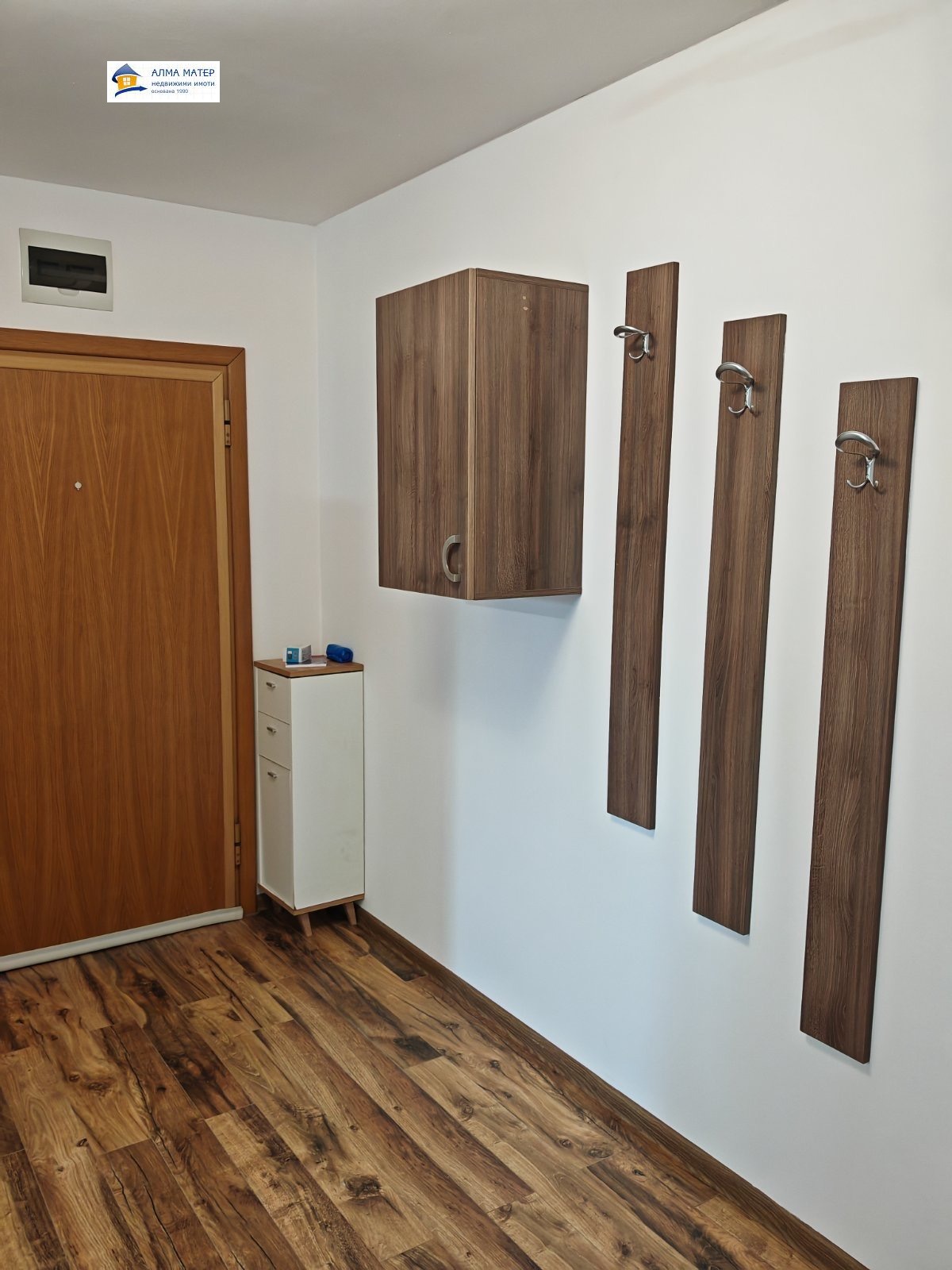 dvustaen-apartament-73-sqm-pod-naem-tsentar-sofia-balkon-vitosha-12 Двустаен апартамент 73 кв.м. под Наем в Център | Балкон с гледка Витоша