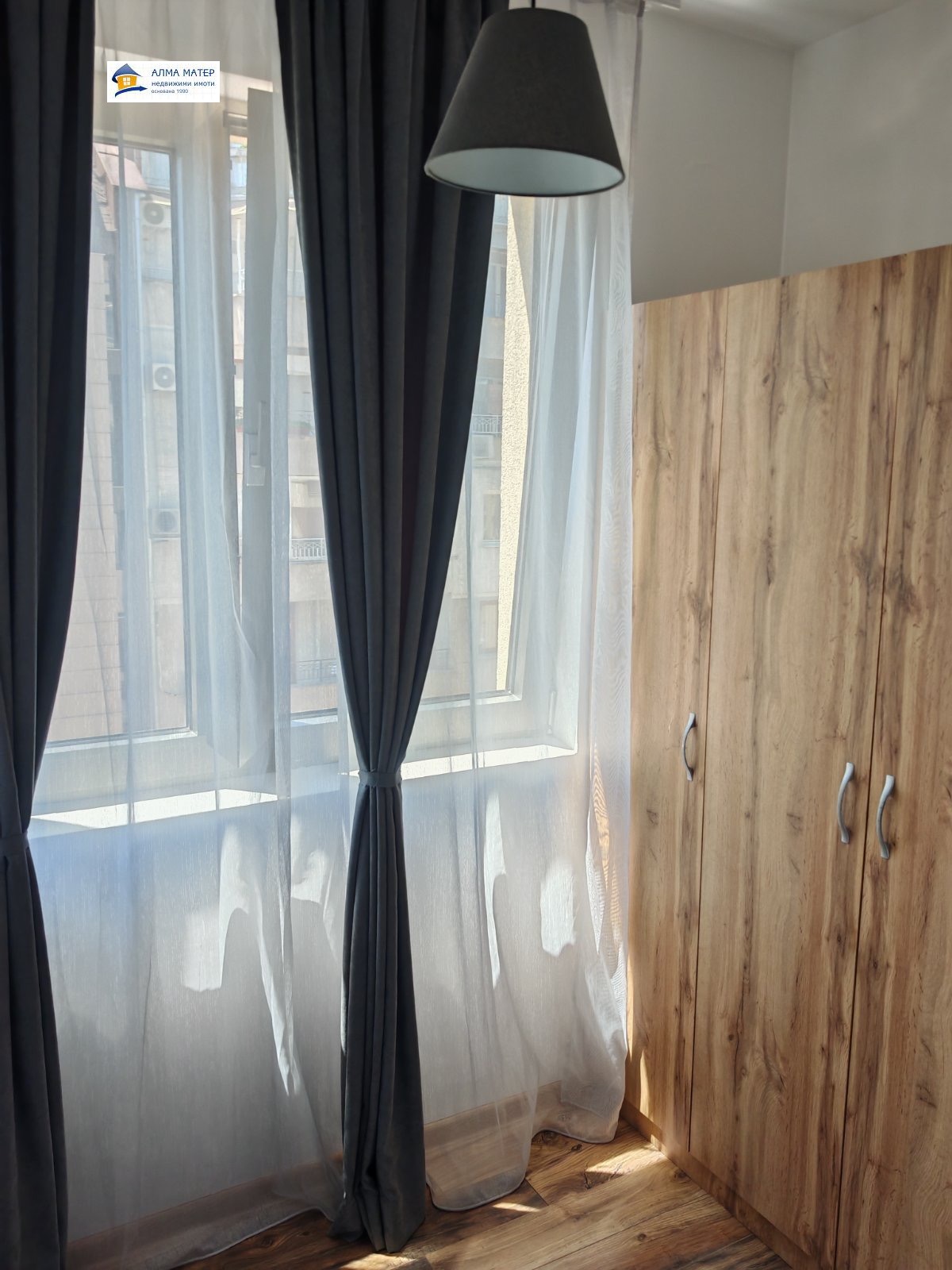 dvustaen-apartament-73-sqm-pod-naem-tsentar-sofia-balkon-vitosha-13 Двустаен апартамент 73 кв.м. под Наем в Център | Балкон с гледка Витоша