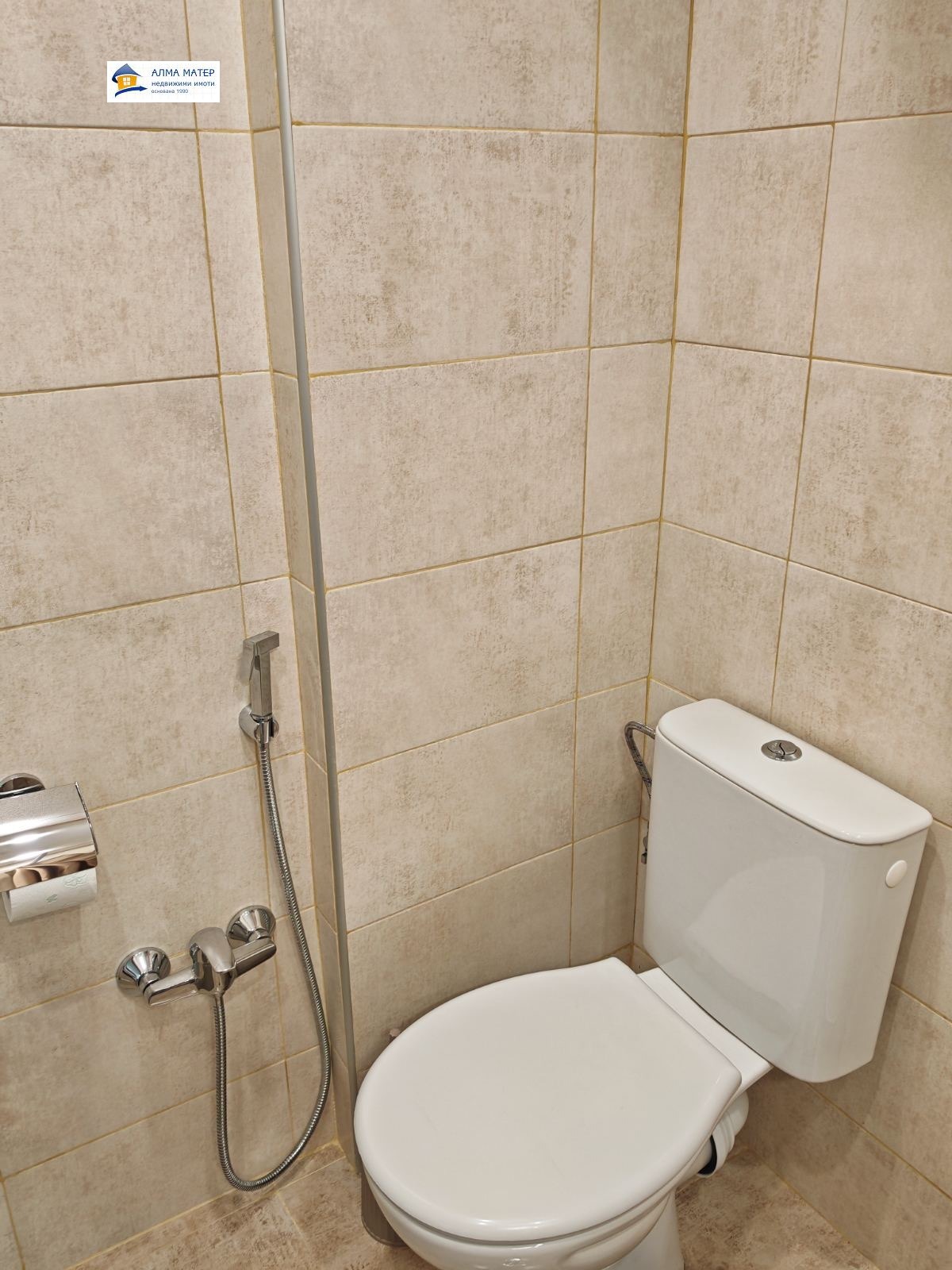 dvustaen-apartament-73-sqm-pod-naem-tsentar-sofia-balkon-vitosha-16 Двустаен апартамент 73 кв.м. под Наем в Център | Балкон с гледка Витоша