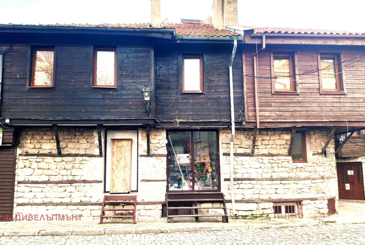 Едностаен апартамент 27 кв.м. под наем в Несебър Стария Град | С двор и обзаведен