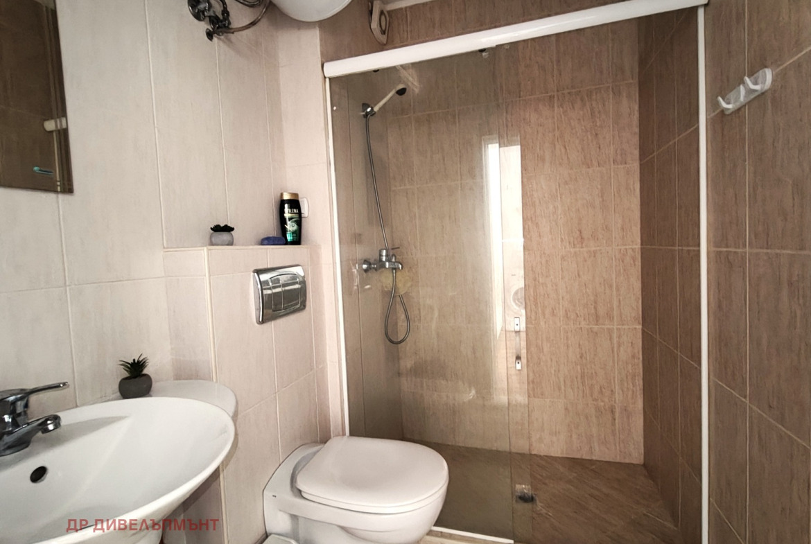 Apartment in Inkognito Complex, Pomorie - Image 10