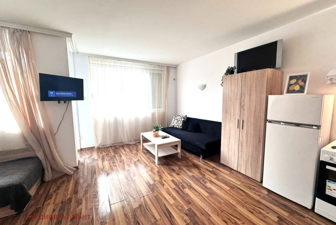 Apartment in Inkognito Complex, Pomorie - Image 2