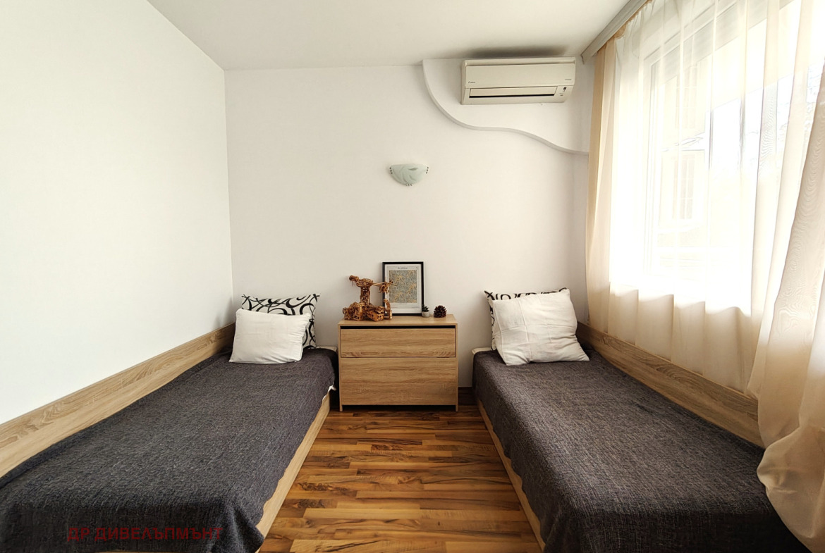 Apartment in Inkognito Complex, Pomorie - Image 4