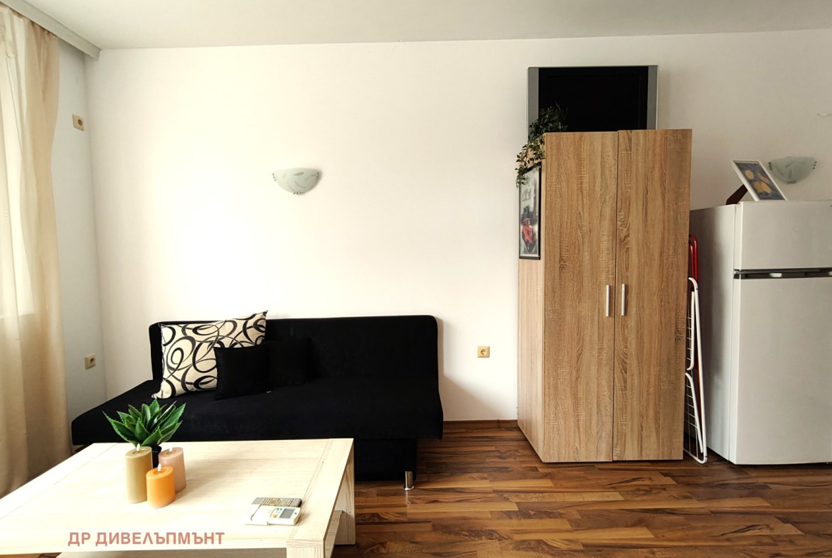 Apartment in Inkognito Complex, Pomorie - Image 5