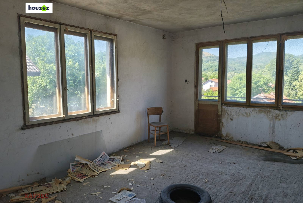 House in Studena - Image 11