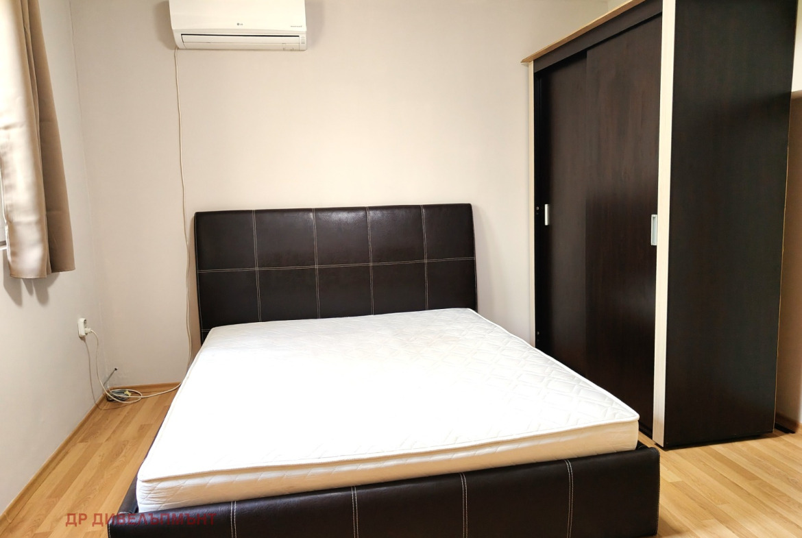 kashta-54-kvm-pod-naem-sofiya-levski-dvor-basejn-11 House in Levski, Sofia - Image 11