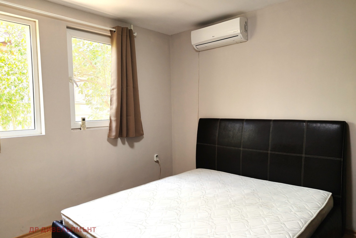 kashta-54-kvm-pod-naem-sofiya-levski-dvor-basejn-13 House in Levski, Sofia - Image 13