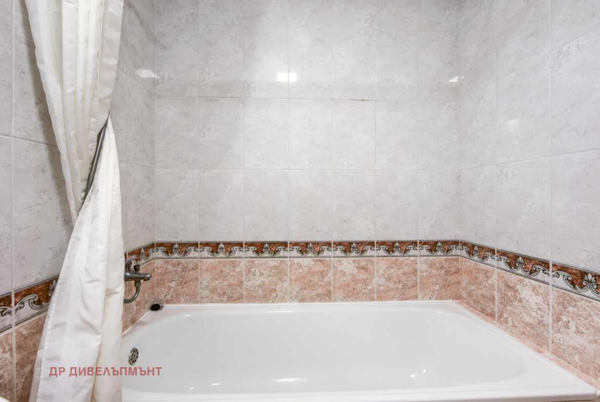 mnogostaen-apartament-122-kvm-pod-naem-nesebar-kompleks-arkadiya-8 Многостаен апартамент 122 кв.м. под наем в Несебър | Басейн и Паркинг