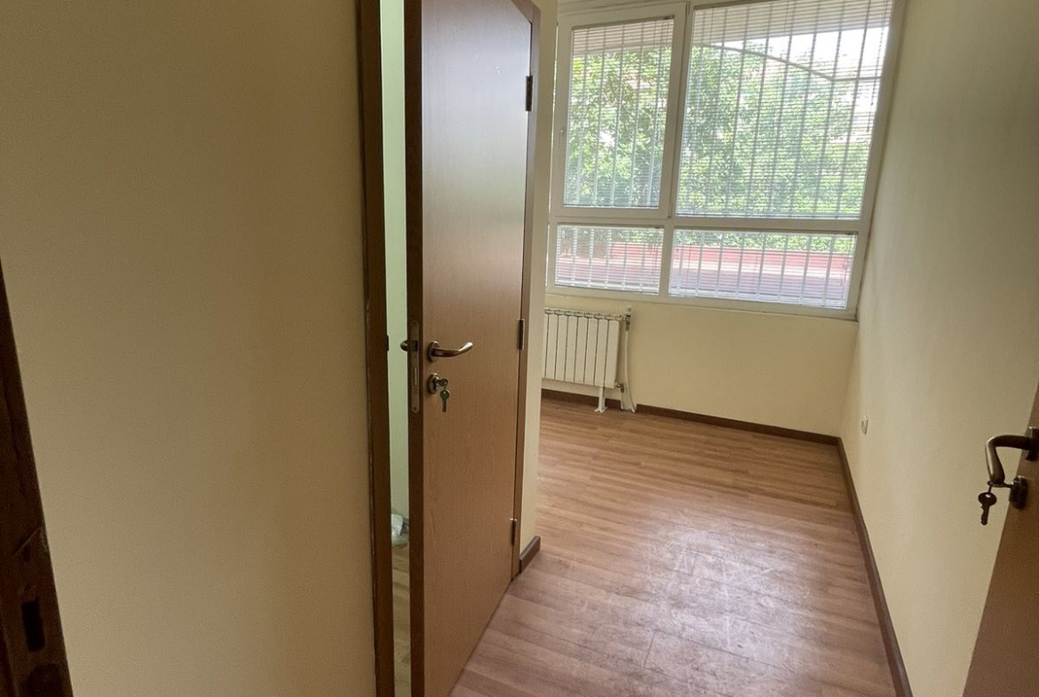 Commercial Property in Mladost 1, Sofia - Image 4