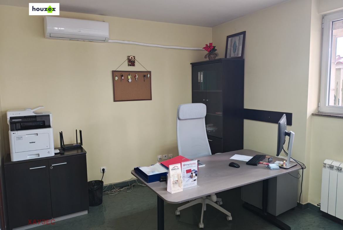 Офис 80 кв.м за продажба в Лозенец | Вход от ул. Бяла