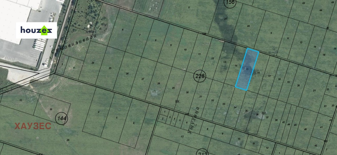 Земен участък 2002 кв.м. Нови Хан aerial view