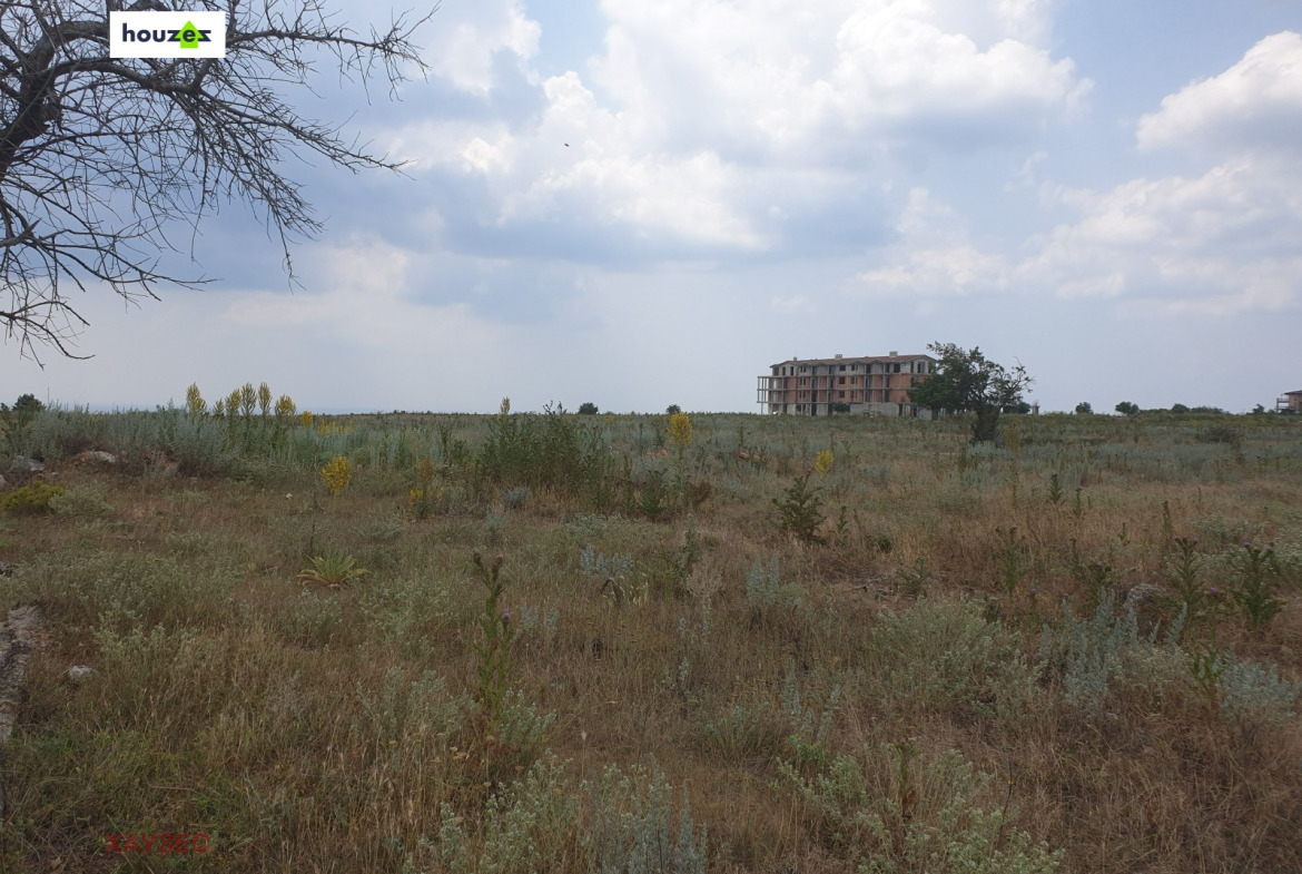 Land plot in Bozhurets - Image 2